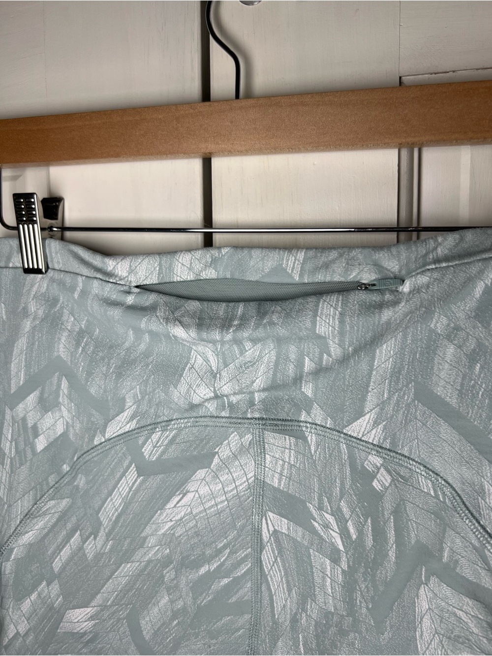 Lululemon Swift Speed High-Rise Short 8" Reverberate Chevron Jacquard Size 8 - Picture 9 of 12